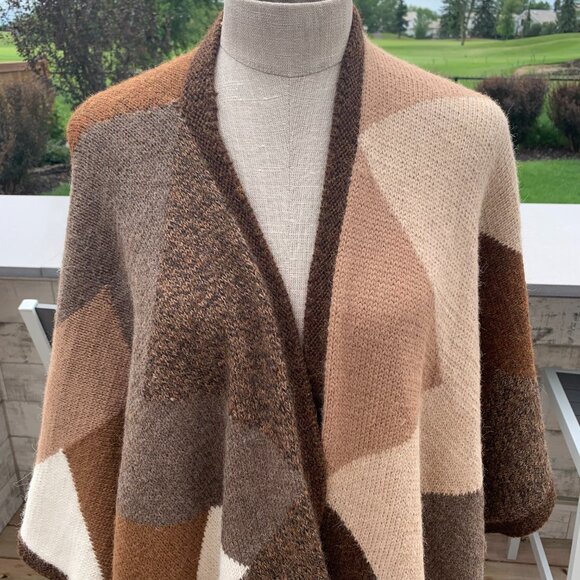 Hand Knit Lagenlook Boho Heavyweight Wool Knit Wrap Cardigan Sweater - Picture 2 of 15